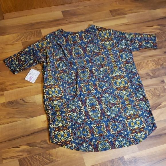 NEW LuLaRoe Kaleidoscope Print Irma - Picture 5 of 8